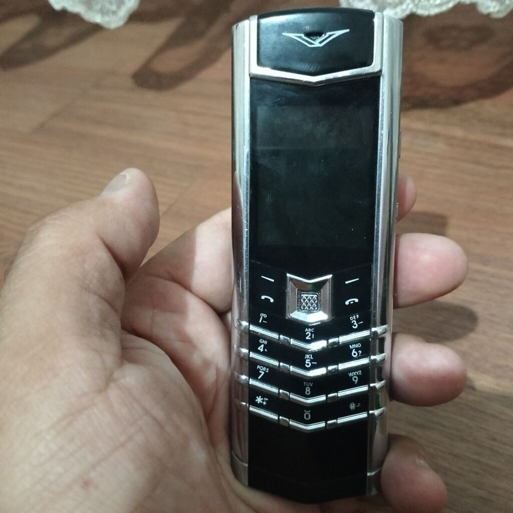 Vertu rəng - Qara, Düyməli — Vertu, Bakı (2)