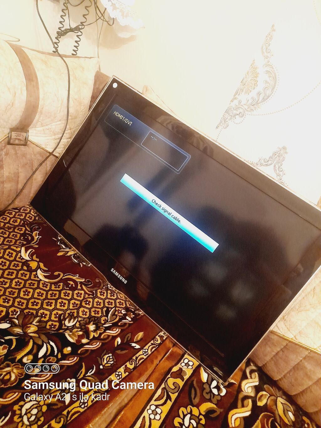 Samsung LCD televizor - Ekran diaqonalı: təxminən 32" - Model — Televizorlar, Masazır (3)