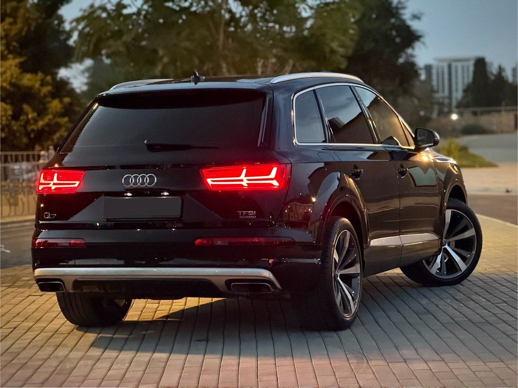 Audi Q7, 2.0 L, 2018 il, 161 000 km — Avtomobillər, Bakı (9)