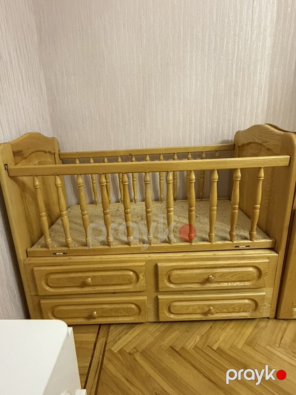 Uşaq beşiyi və komodlu masa dəsti - Material: təbii ağac, açıq palıd — Mebel, Bakı (3)