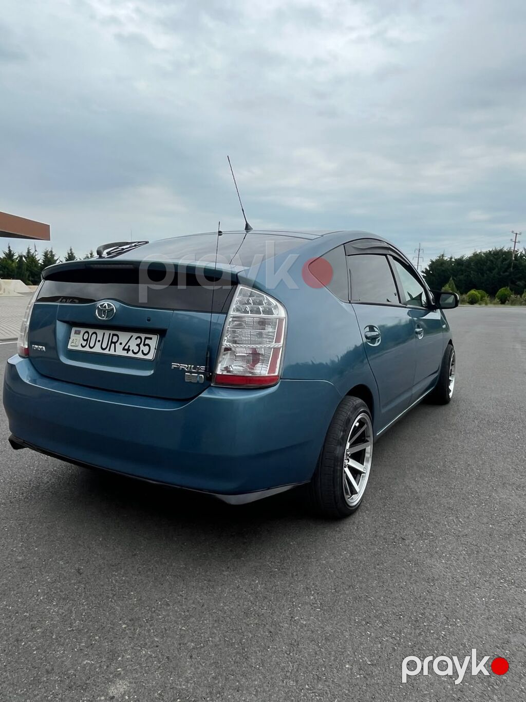 Toyota Prius (ikinci nəsil) hibrid hetçbek Xüsusiyyətlər və təchizat — Avto, Bakı (10)