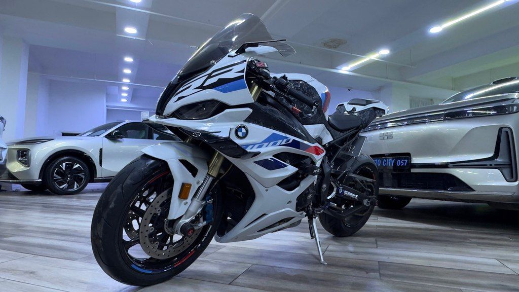 BMW S 1000 RR, 1000 sm3, 2023 il, 12 000 km — Motosikletlər, Bakı (4)