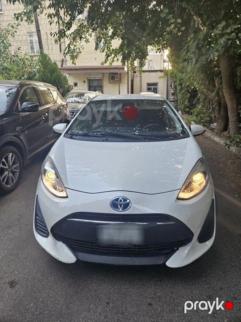 Toyota Aqua, 1.5 L, 0.87 kWh, 2018 il, 179 000 km