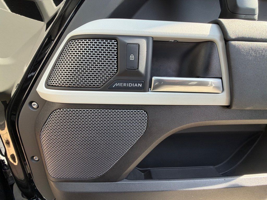 Land Rover Defender, 3.0 L, 2020 il, 105 000 km — Avtomobillər, Bakı (4)