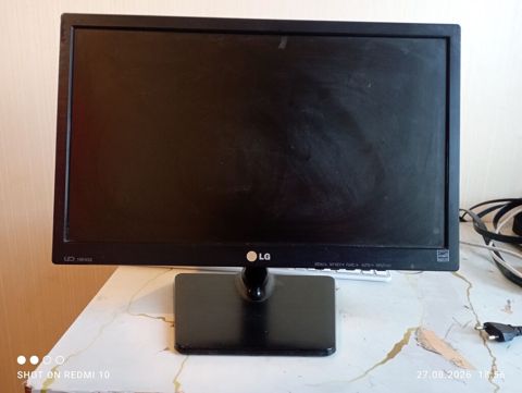LG 19EN33 LED monitor - Ekran diaqonalı: 18.5 düym (46.9 sm) - Mat — Bakı