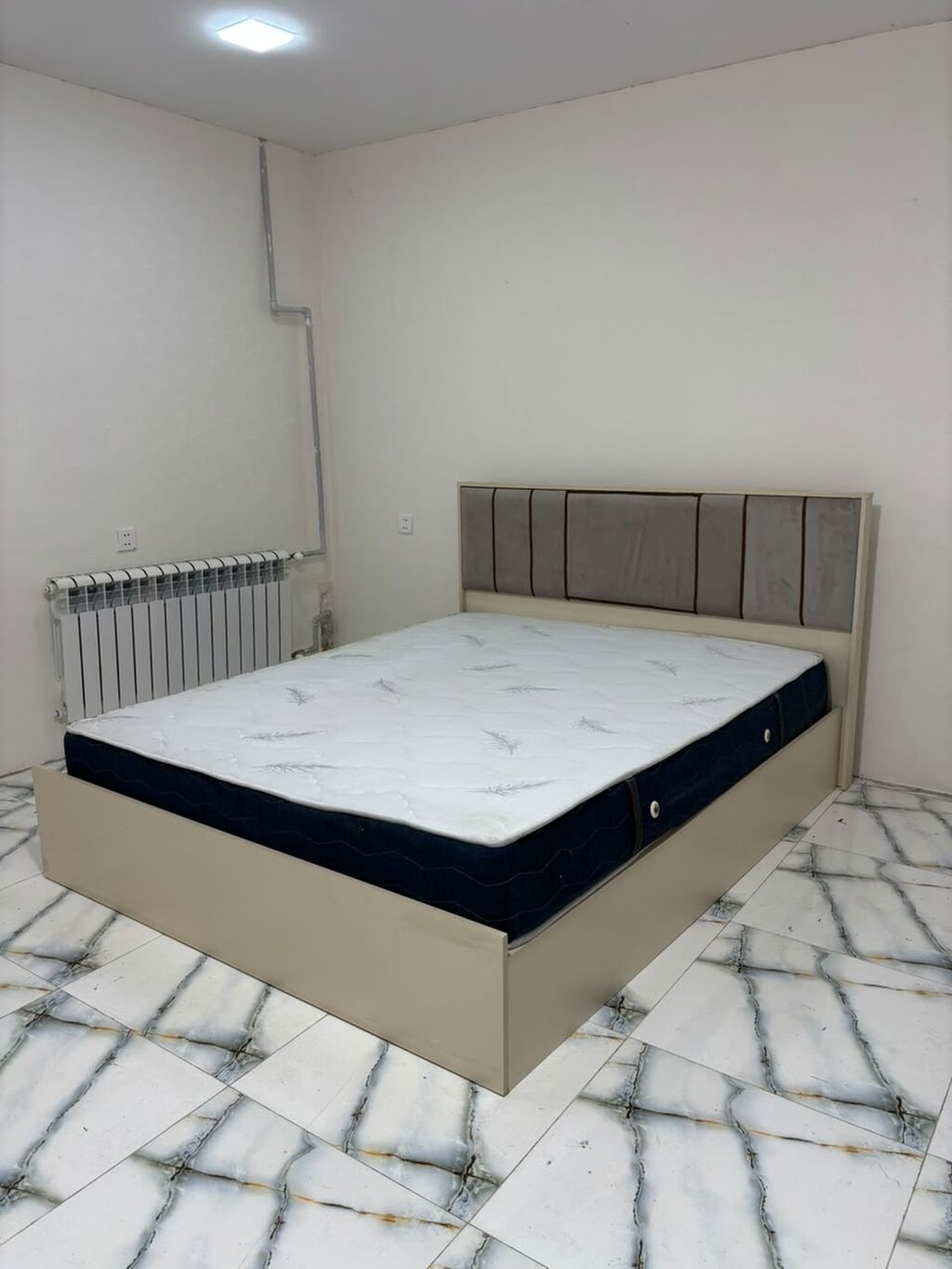 divan satılır 160 manata ölçü 2.20 Qollar açılır yatmag olur — Mebel, Bakı (2)