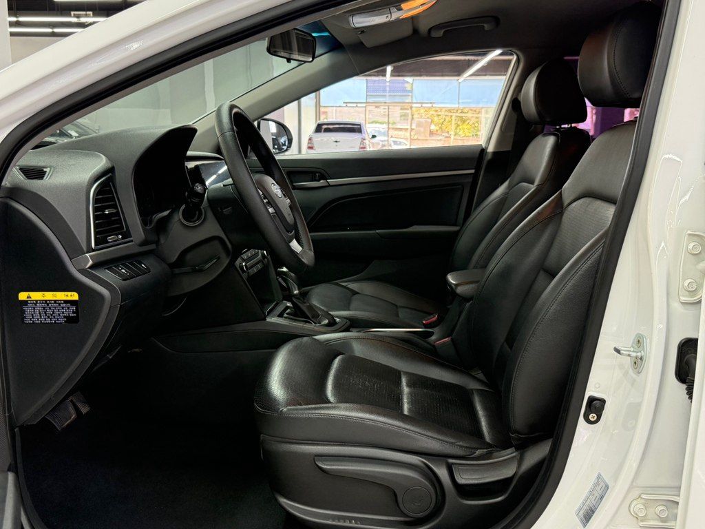 Hyundai Avante, 1.6 L, 2016 il, 210 000 km — Avtomobillər, Bakı (9)