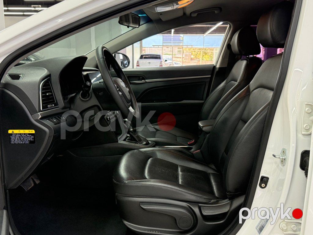 Hyundai Avante, 1.6 L, 2016 il, 210 000 km — Avtomobillər, Bakı (9)
