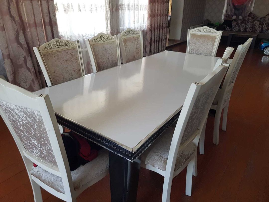 Masa və oturacaqlar — Mallar, Bakı (2)