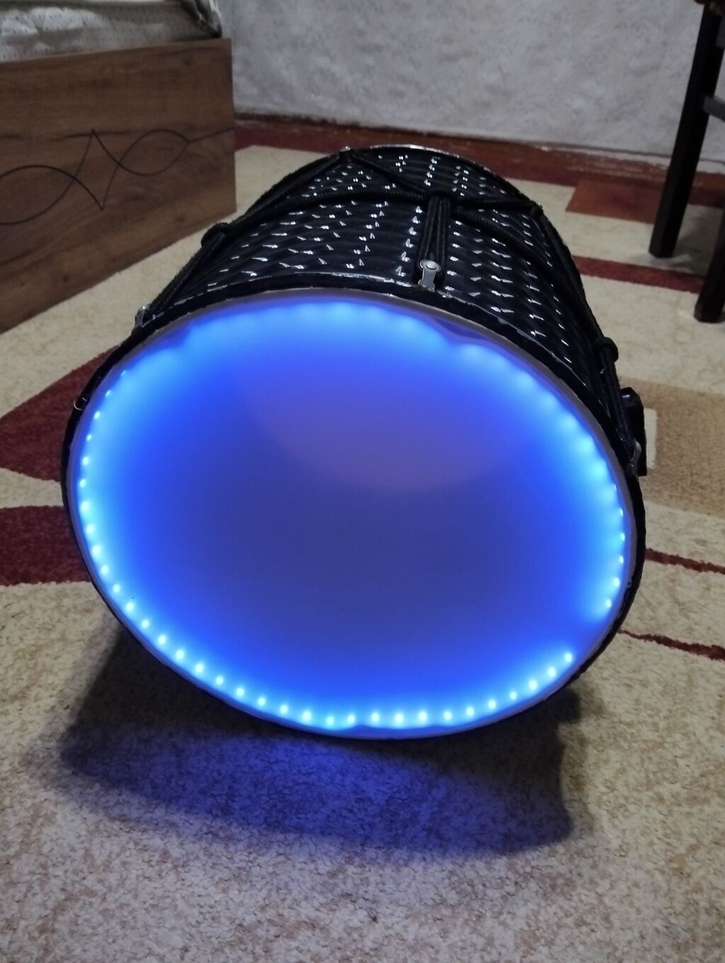 LED işıqlı nağara - Korpus: karbon lif görünüşlü qara korpus, şaxmat — Mallar, Masazır (3)