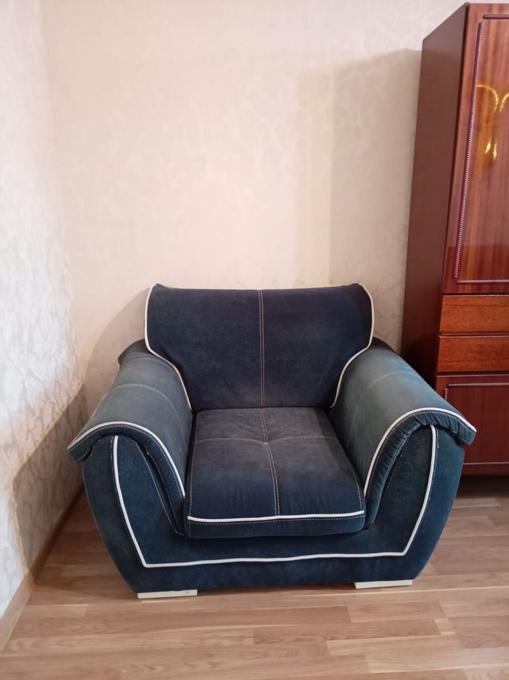 Mebel dəsti – divan və 2 ədəd kreslo - Rəng: tünd göy (kontrast ağ — Mebel, Masazır (2)