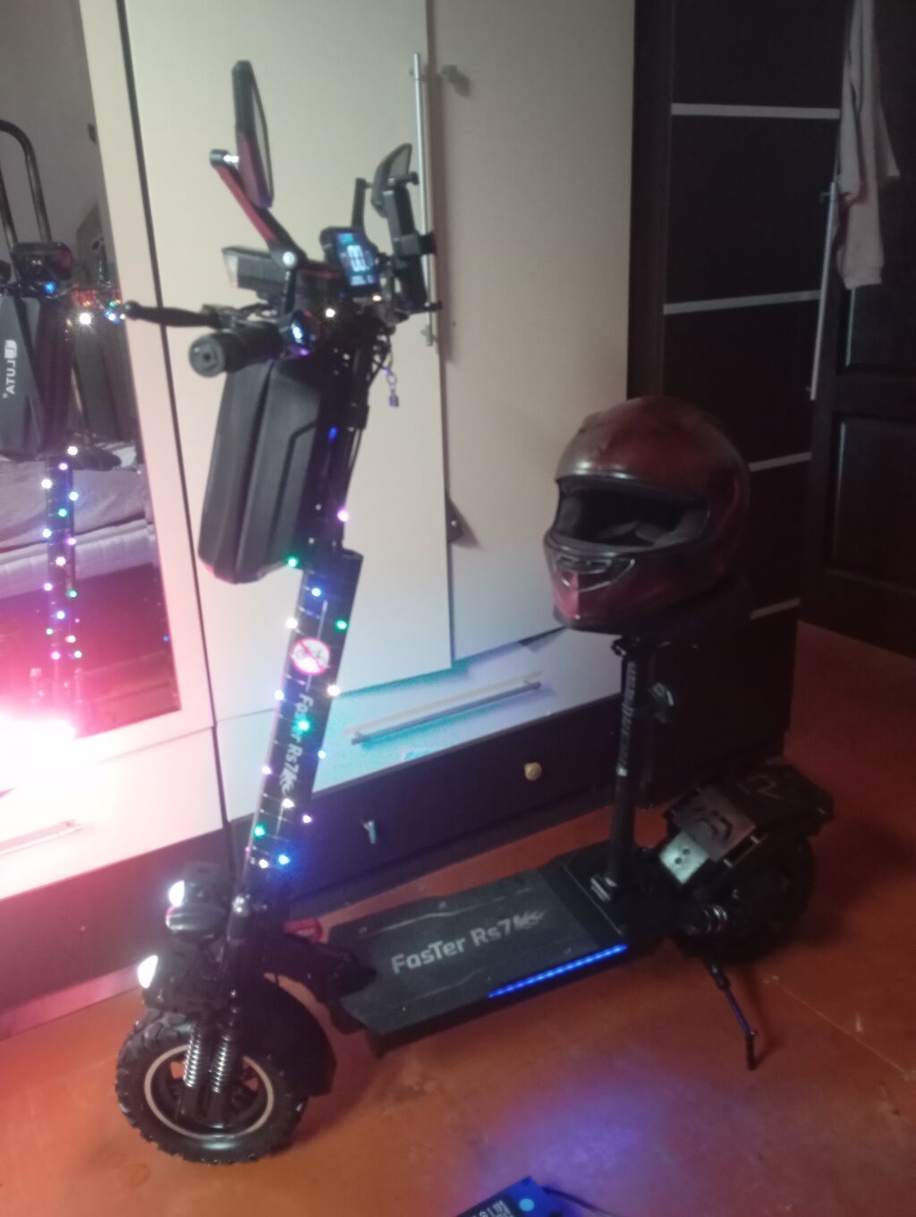 Elektrik skuter – FaSTer RS7 (oturacaqlı) Xüsusiyyətlər: - Güclü — Mallar, Digah (7)