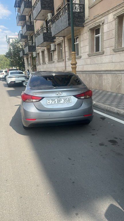 Hyundai Avante, 1.6 L, 2013 il, 271 000 km — Avtomobillər, Naxçıvan (4)
