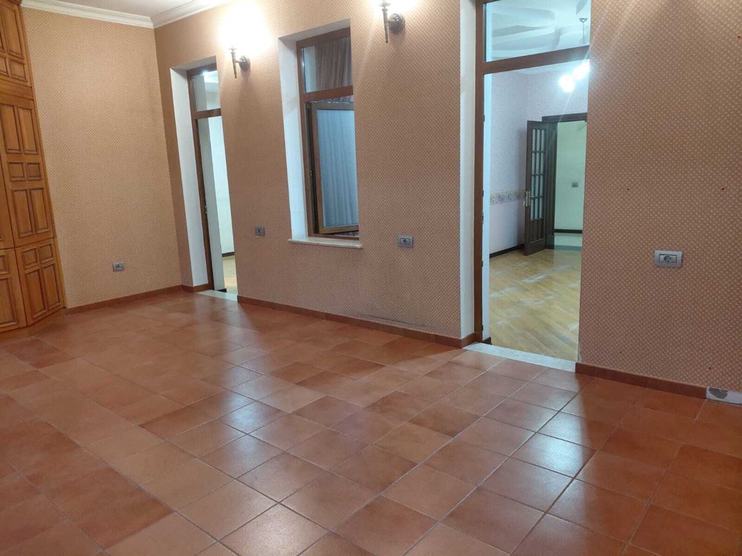 4-otaqlı mənzil, Elmlər Akademiyası m., 180 m² — Mənzil, Bakı (11)