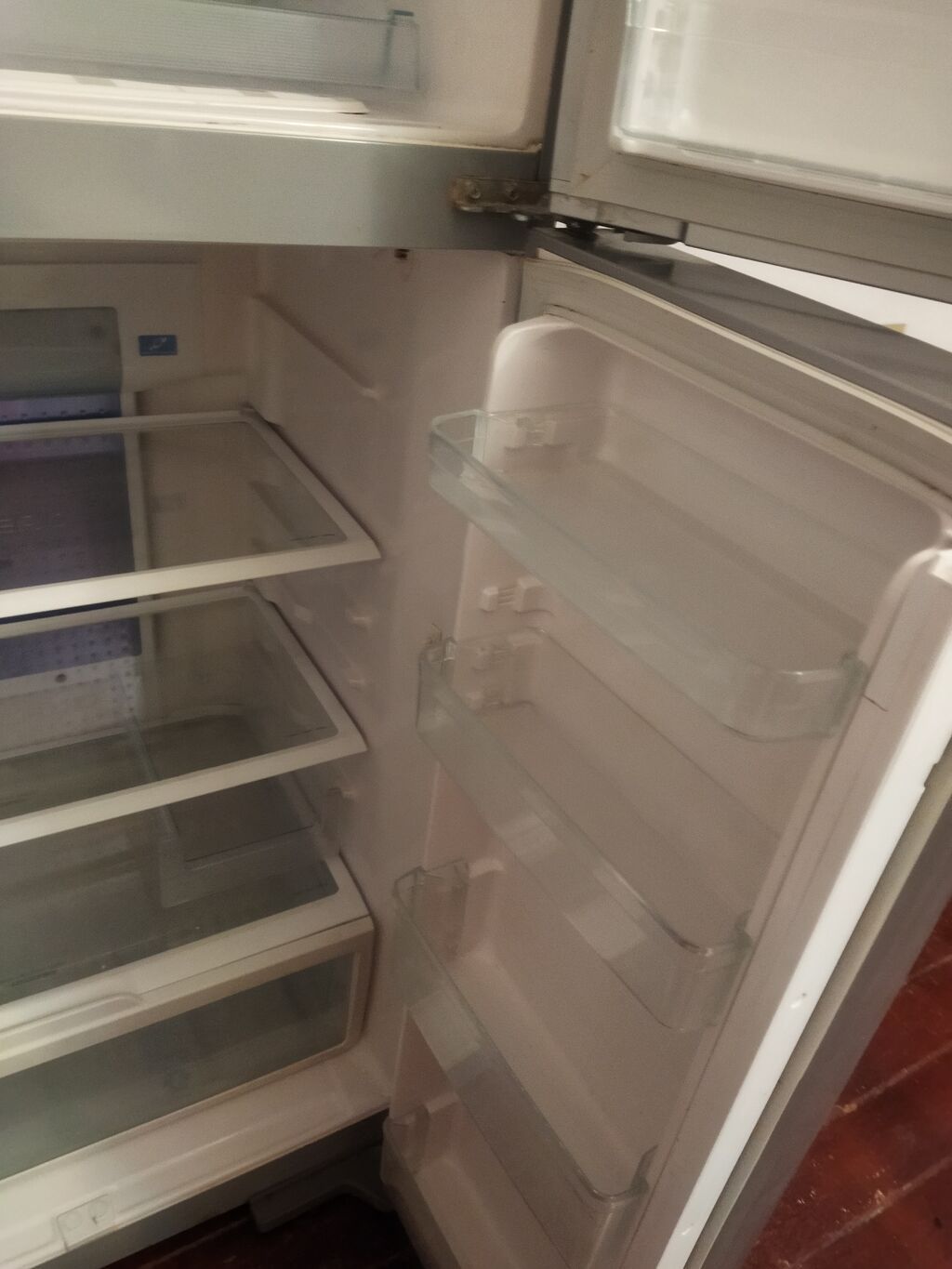 Hitachi dörd qapılı soyuducu - Rəng: gümüşü (inox stilində) — Soyuducular, Bərdə (4)
