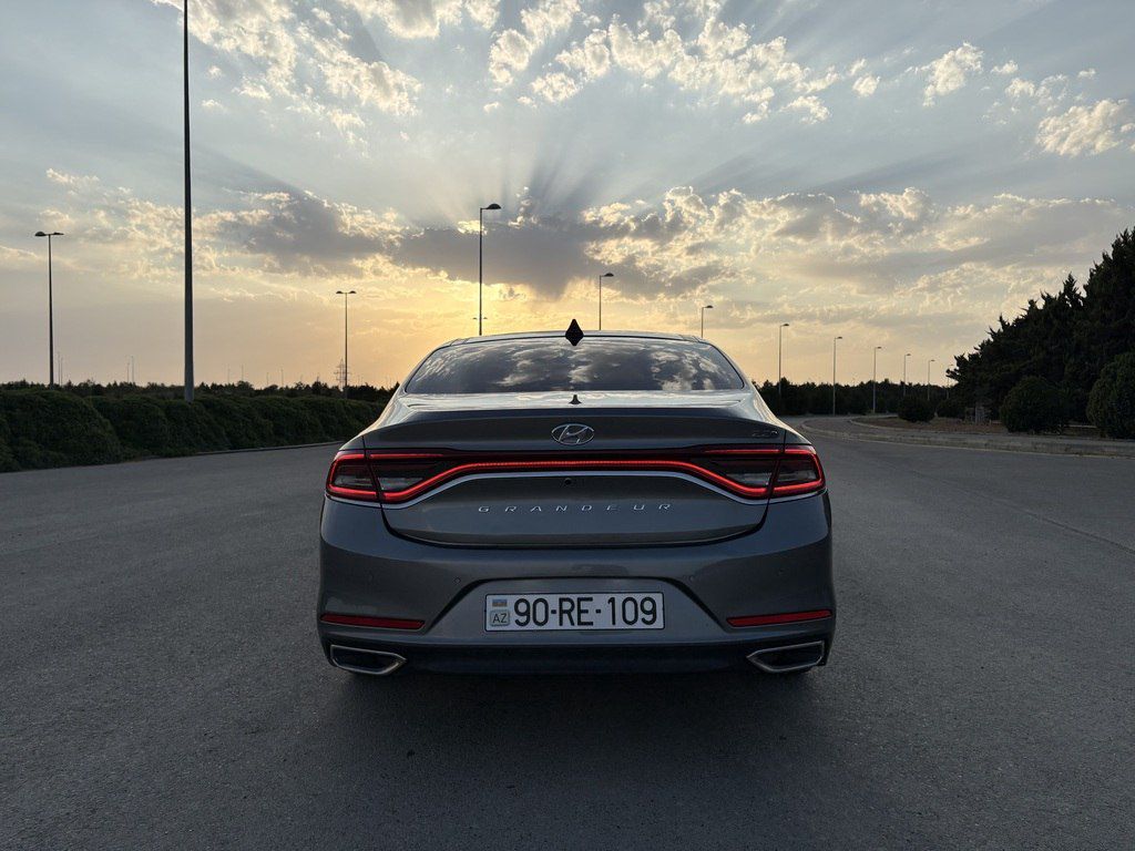 Hyundai Grandeur, 2.2 L, 2018 il, 180 000 km — Avtomobillər, Bakı (4)