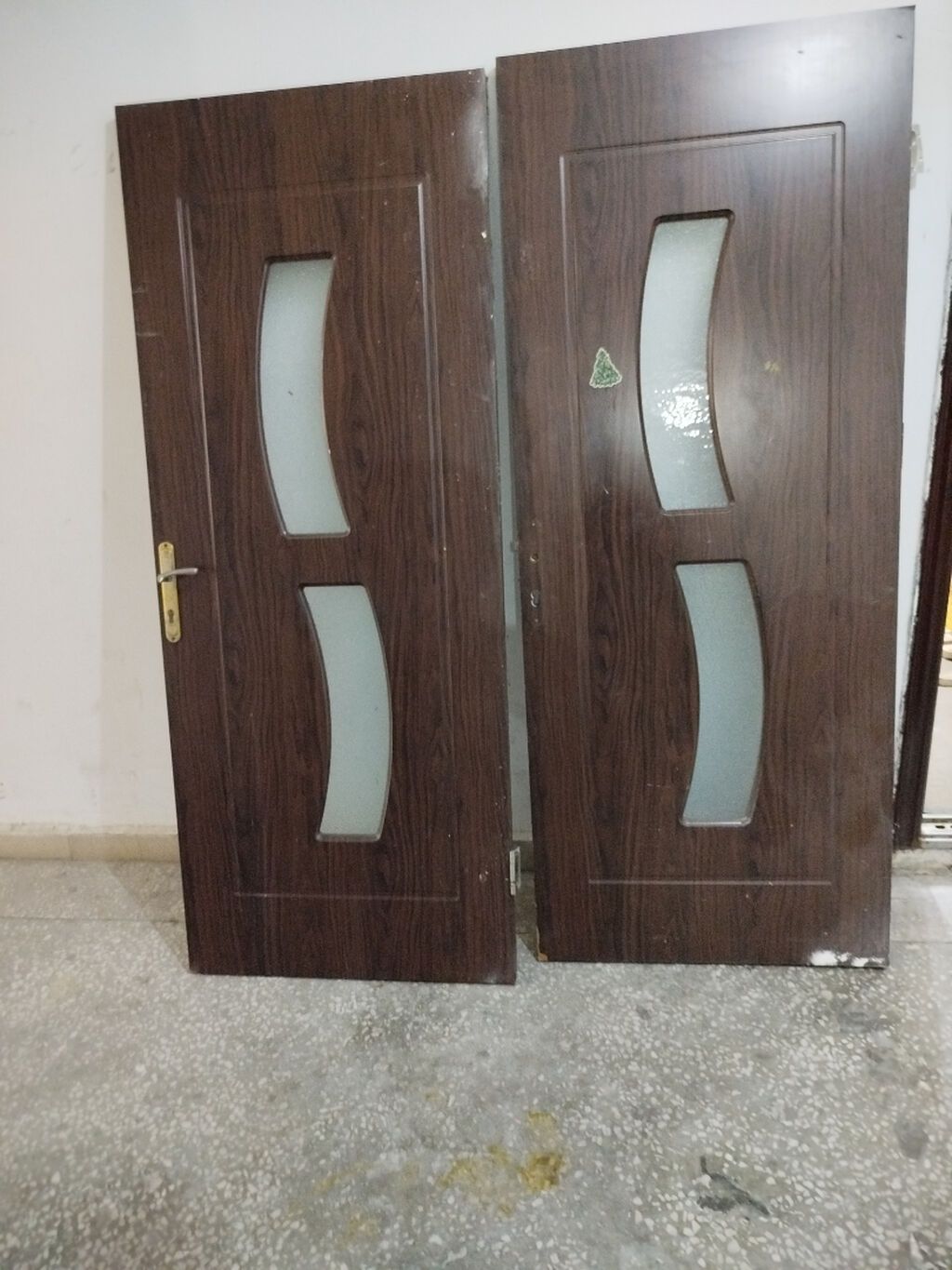 Bir ədədi 10 manat — Mallar, Bakı (3)