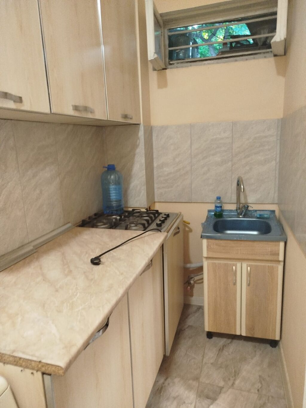 Nərimanov metrosundan 10deq məsafə Montin bazarının yanı 57nomreli — Daşınmaz əmlak, Bakı (3)