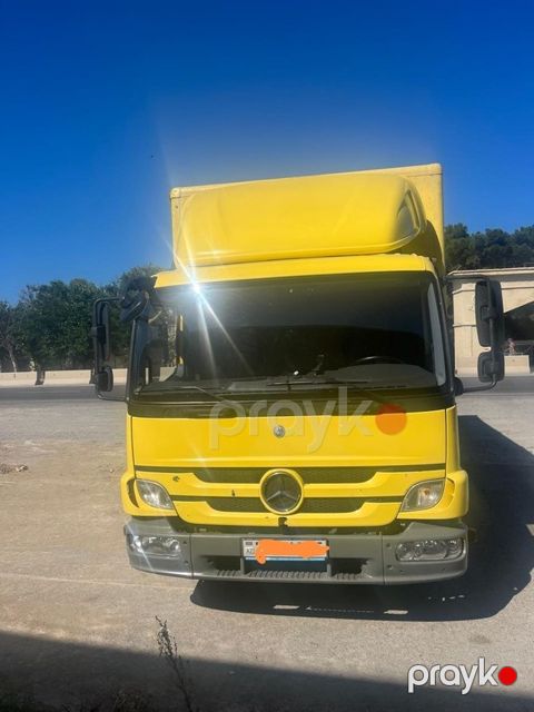Mercedes Atego 818, 4.3 L, 2011 il, 585 000 km