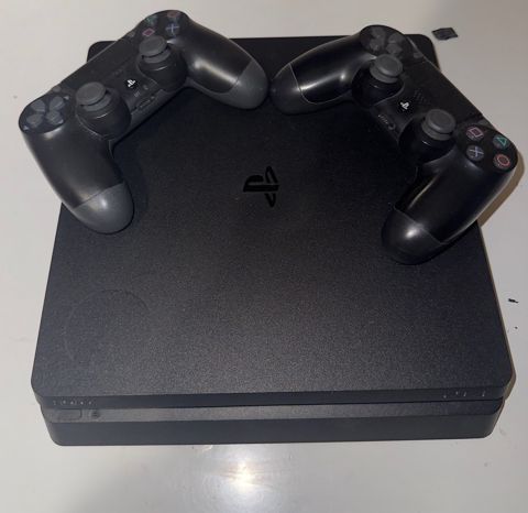 Playstation 4 Slim, 1TB — Bakı