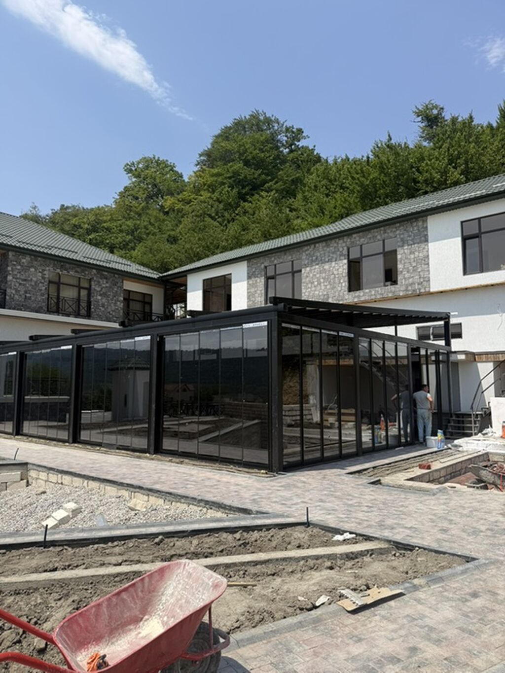 Altim group — keyfiyyətə verilən söz, etibara çevrilən iş. Müasir — Tikinti və təmir, Bakı (2)