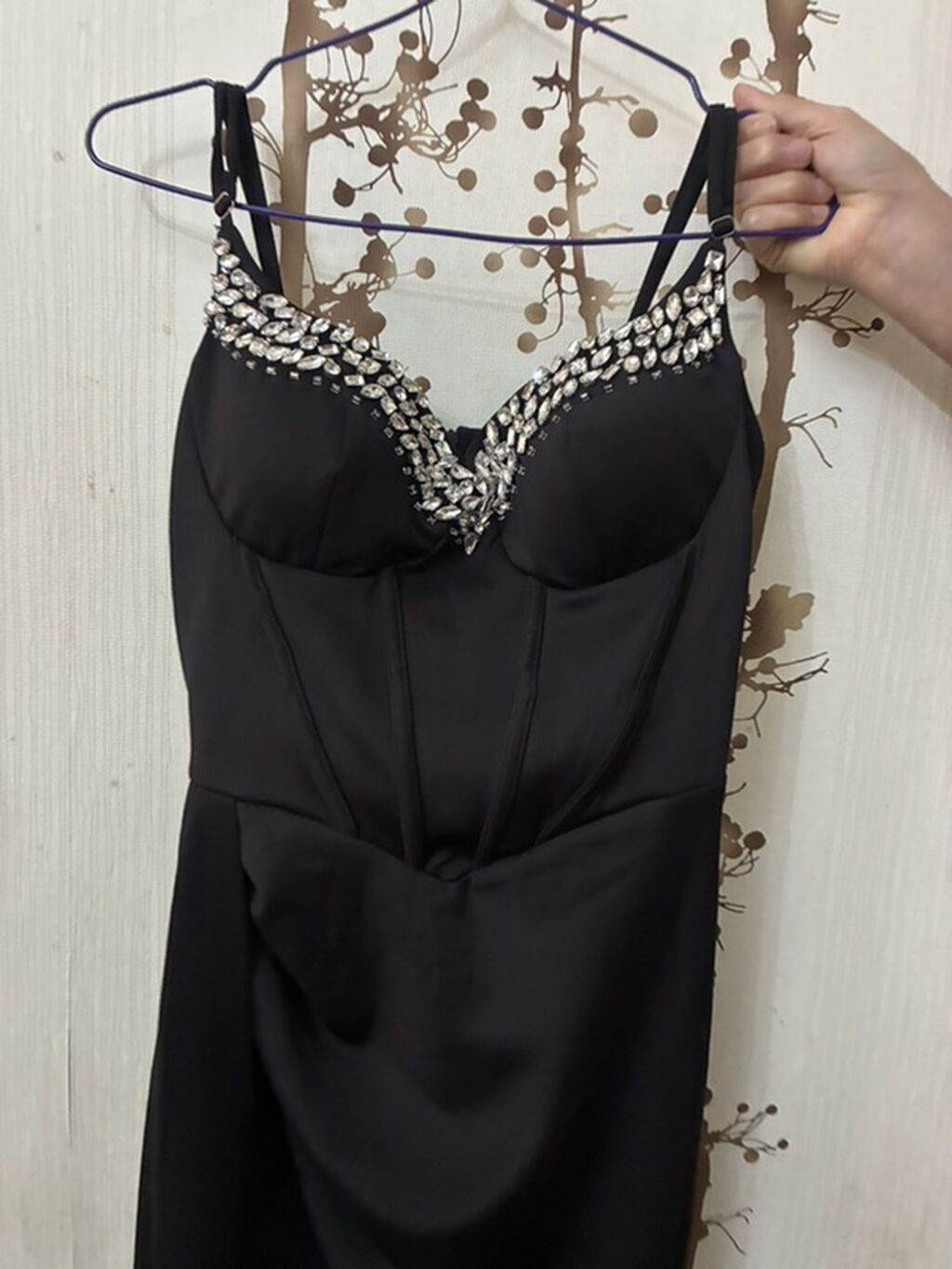 Qara rəngli zərif gecə/libas - Model: Uzun, slinq qayışlı, büstiyer — Şəxsi əşyalar, Bakı (2)