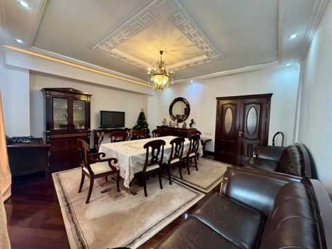 4-otaqlı yeni tikili, N.Nərimanov m. 170 m² — Bakı