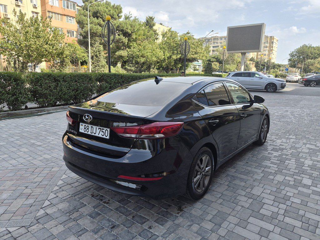 Hyundai Elantra, 2.0 L, 2018 il, 82 000 km — Avtomobillər, Bakı (6)