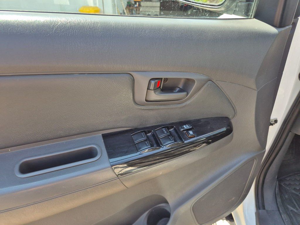 Toyota Hilux, 2.7 L, 2013 il, 101 000 km — Avtomobillər, Bakı (8)