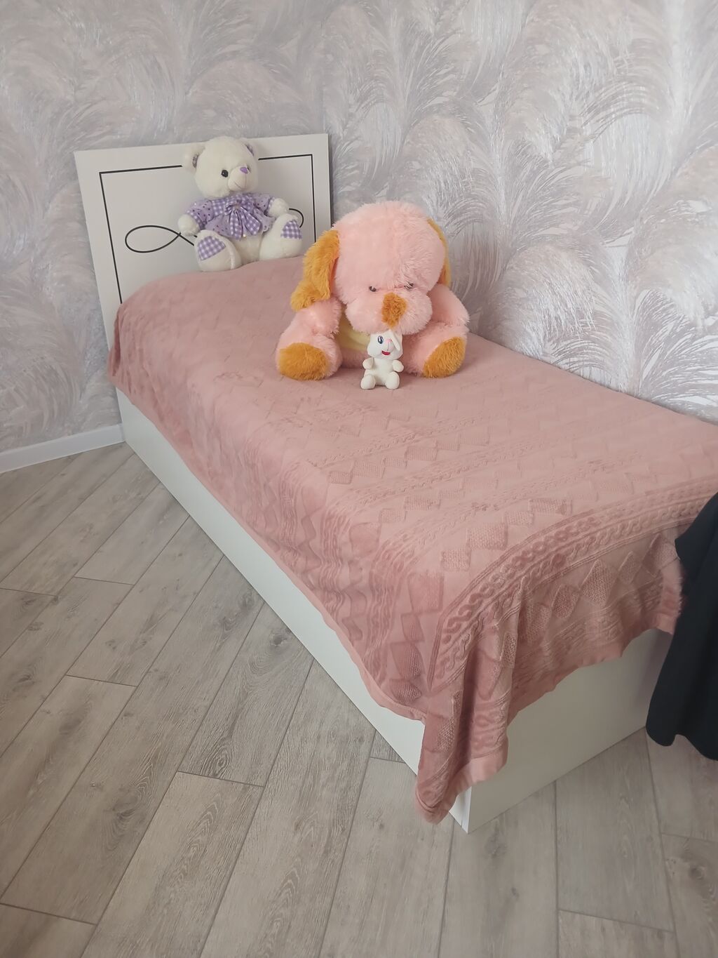 Uşaq/yeni yetmə üçün tək nəfərlik çarpayı - Ölçü: təxmini 90x200 sm — Mebel, Digah (2)