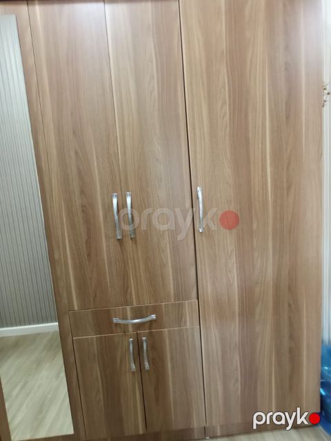 İşlənmiş, 3 qapılı, Siyirməli, Qəhvəyi, Taxta, Açılan, Düz dolab