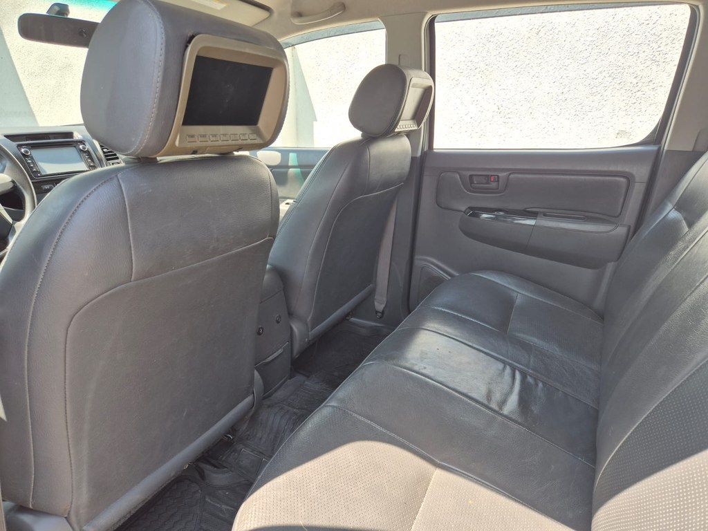 Toyota Hilux, 2.7 L, 2013 il, 101 000 km — Avtomobillər, Bakı (12)