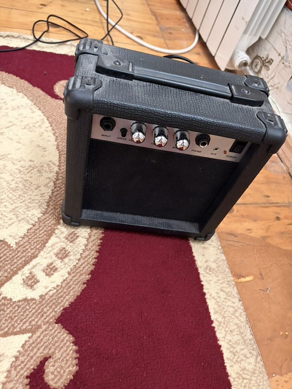 Kaisen TG-10 10 watt Qitar Kalonkası (Amplifier) Yaxşı Vəziyyətdədir — Mallar, Mehdiabad (2)