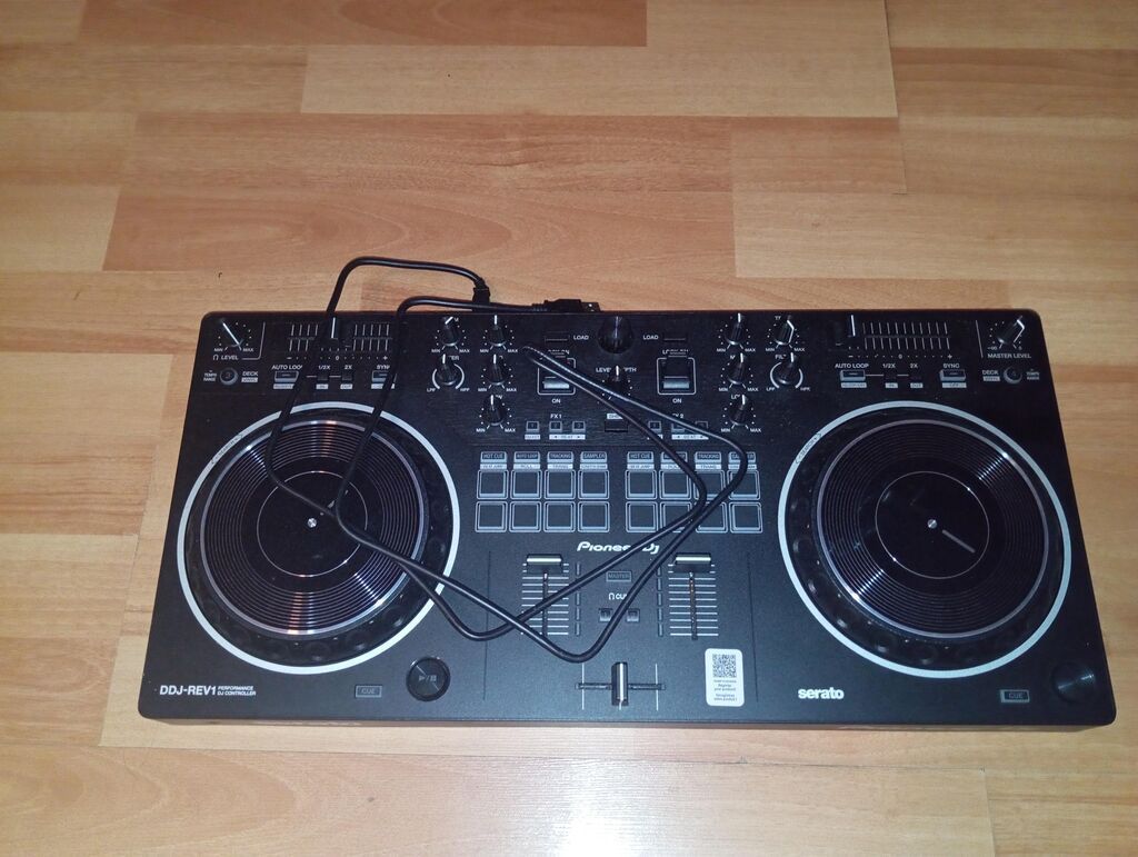 Pioneer DJ DDJ-REV1 DJ kontrolörü - Serato üçün hazırlanmış 2 kanallı — Mallar, Şəki (2)