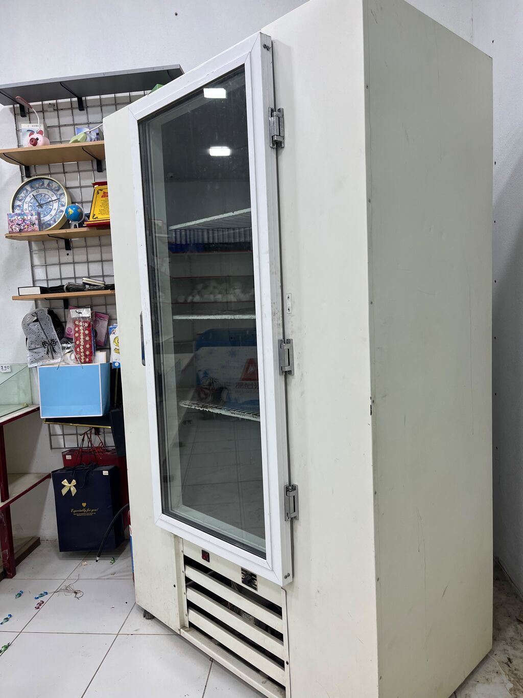 Endirim‼ Skaf vitrin soyuducu 600 Azn. Tam ishlek. Unvan Turkan — Soyuq avadanlığı, Bakı