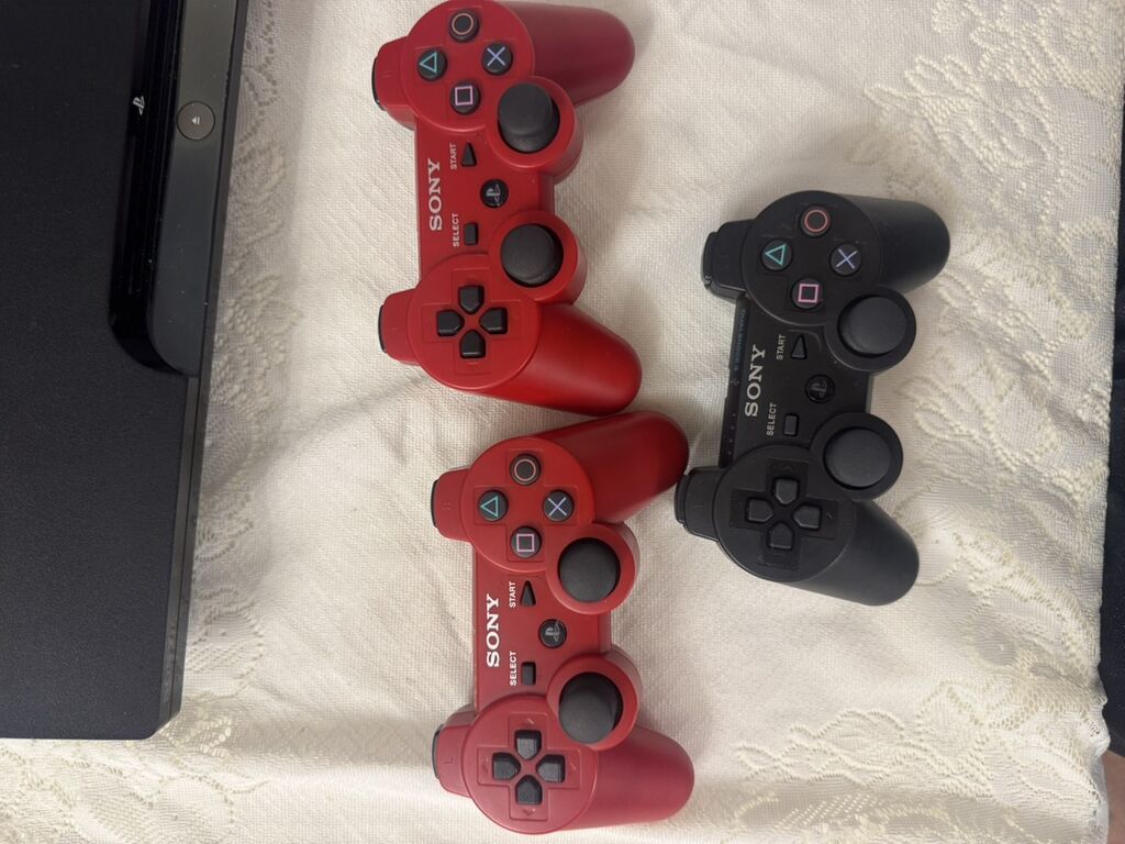 PlayStation 3 300 gb yaddas 14 eded oyun var 3 pultla verilir etrafli — Elektronika, Bakı (2)