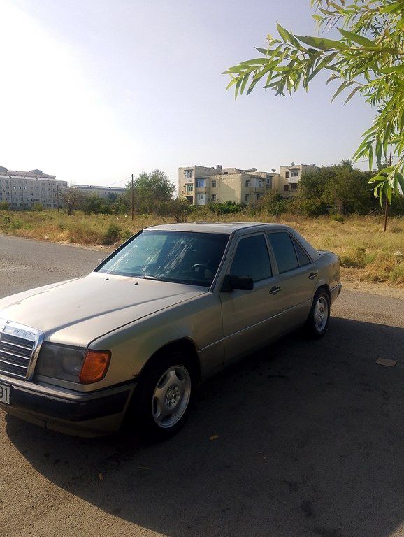 Mercedes E 200, 2.0 L, 1993 il, 360 000 km — Avtomobillər, Şirvan (2)