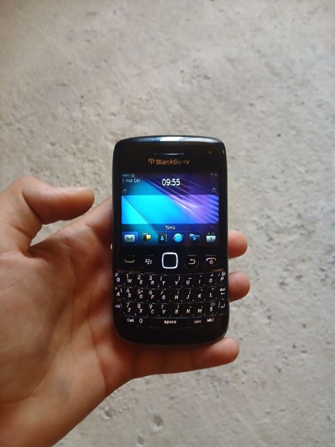 Blackberry rəng - Qara, Düyməli — Liman