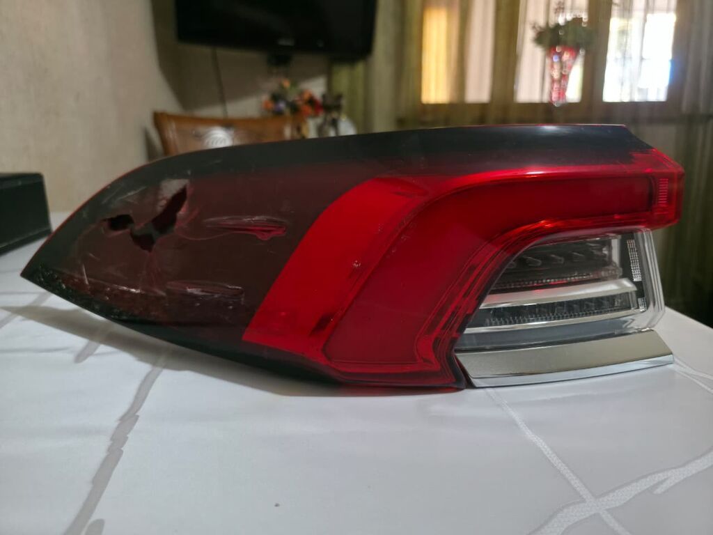 Toyota Corolla arxa sağ stop/farası (LED tipli) - Orijinal arxa sağ — Ehtiyat hissələri, Bakı (3)