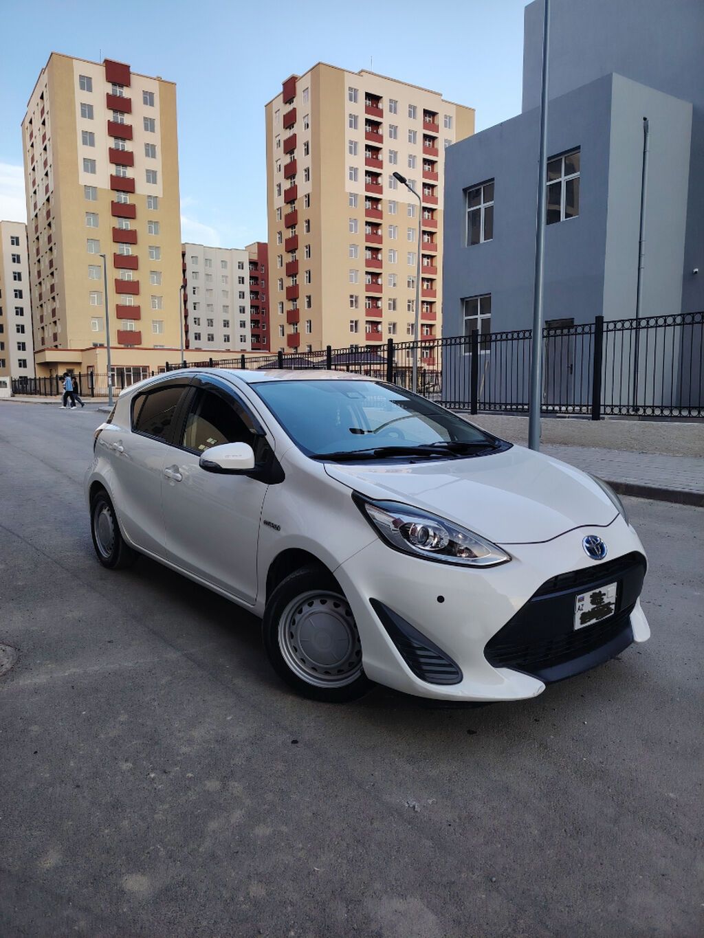 Toyota Aqua: 1.5 l Hetçbek — Avto, Bakı (5)