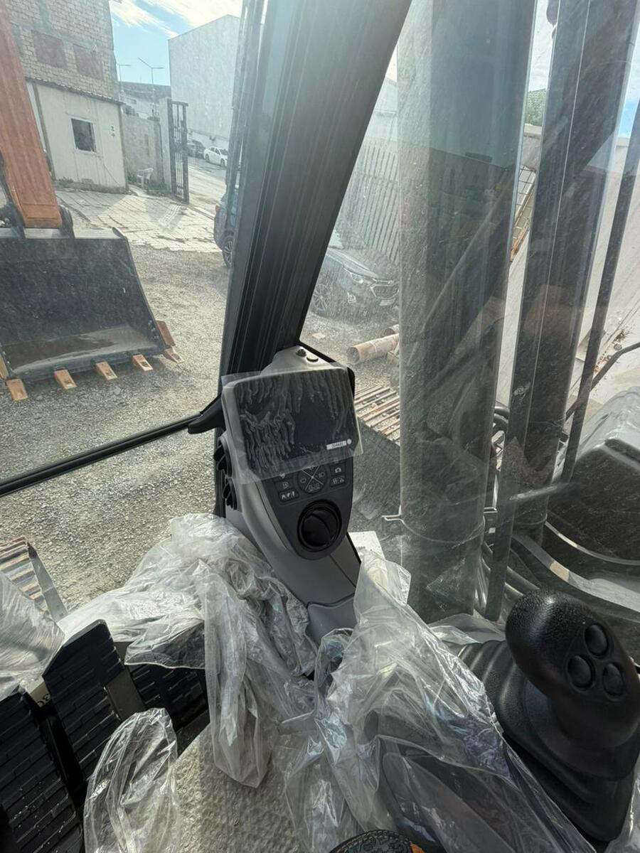 Ekskavator 30 t, 2024 il — Avto, Bakı (8)