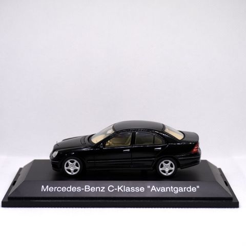 Mercedes-Benz C-Klasse W203 modeli, diler versiya İstehsalçı — Xırdalan