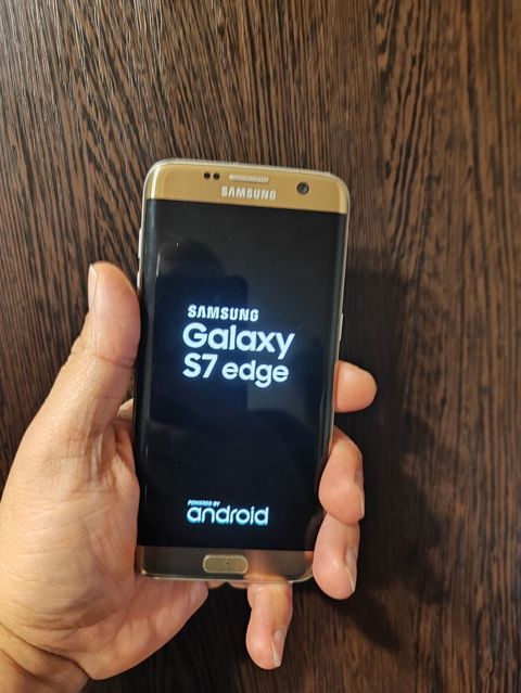 Samsung Galaxy S7 Edge — Bakı