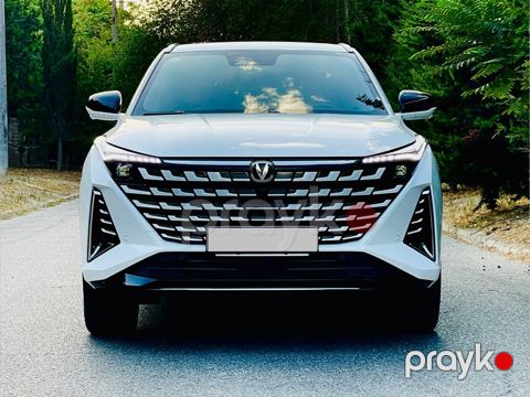 Changan Uni-Z, 1.5 L, 18.4 kWh, 2025 il, 8 700 km