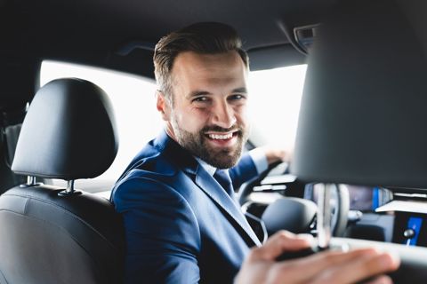Sürücü işi axtarıram — Bakı