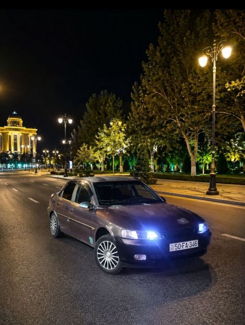 Opel Vectra: 1.6 l 1996 il 25000 km Sedan — Goranboy