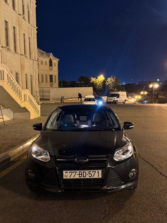 Ford Focus, 2.0 L, 2014 il, 270 000 km — Avtomobillər, Bakı