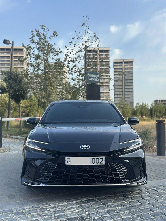 Toyota Camry, 2.0 L, 1 kWh, 2025 il, 14 257 km — Avtomobillər, Bakı