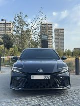Toyota Camry, 2.0 L, 1 kWh, 2025 il, 14 257 km — Автомобили