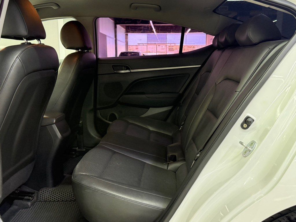 Hyundai Avante, 1.6 L, 2016 il, 210 000 km — Avtomobillər, Bakı (11)